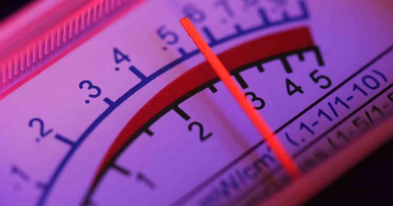 Here's How to Use an EMF Meter | EMF Risks